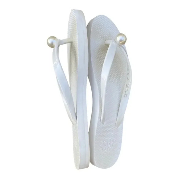Stuart Weitzman white pearl flip flop size 6 - Picture 2 of 6